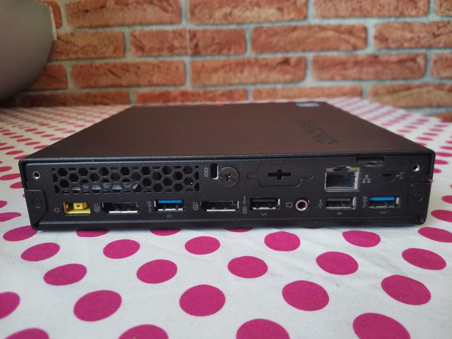 Mini PC Lenovo M600, Celeron N3000/4 GB/ 64 GB SSD M2.