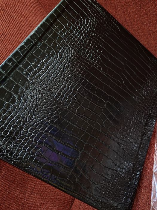 Нова Кутия Органайзер за Часовници (20броя)