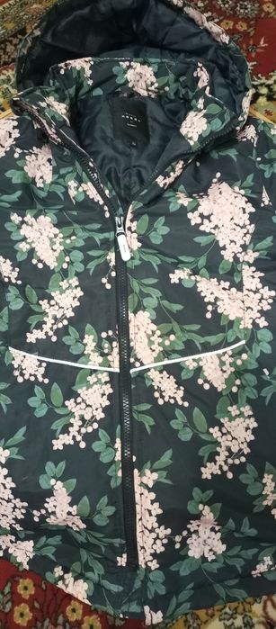Продам подростковую куртку