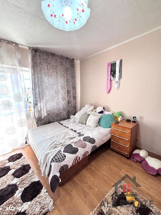 Apartament 4 camere, 2 bai, 2 balcoane, et.2, zona Parcul Teilor-Turda