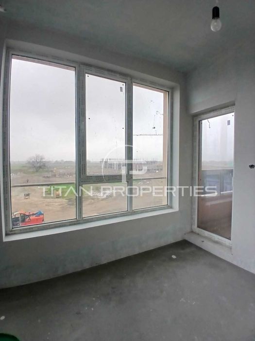 Тристаен апартамент Христо Смирненски