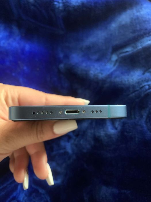 Vand iphone 13 blue Urgent!!