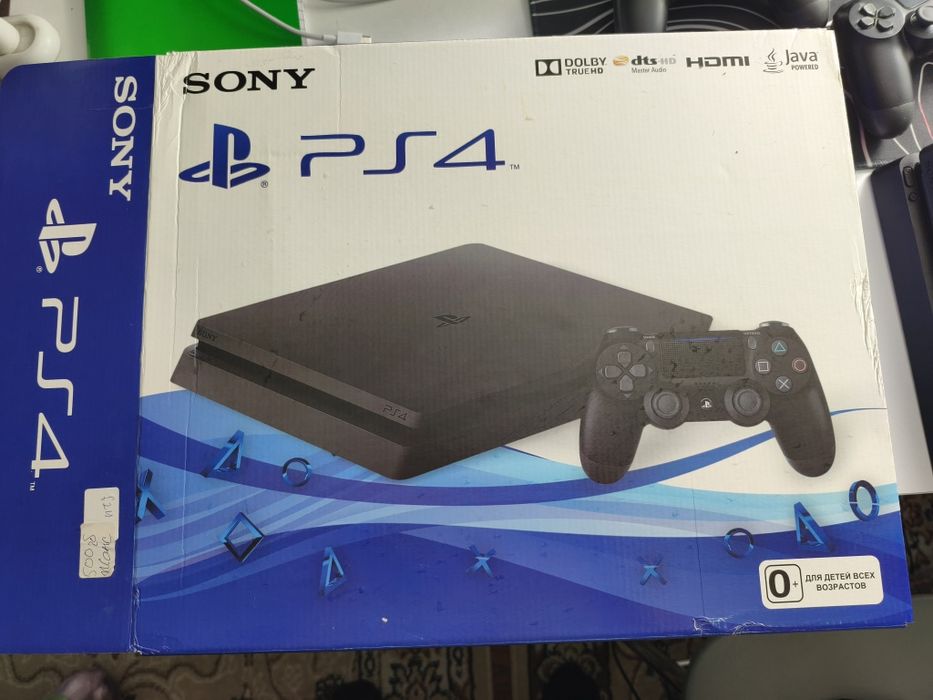 Playstation 4 slim