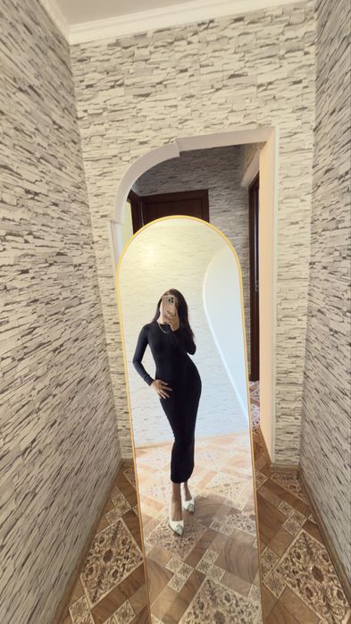 Продам новые платья скимс