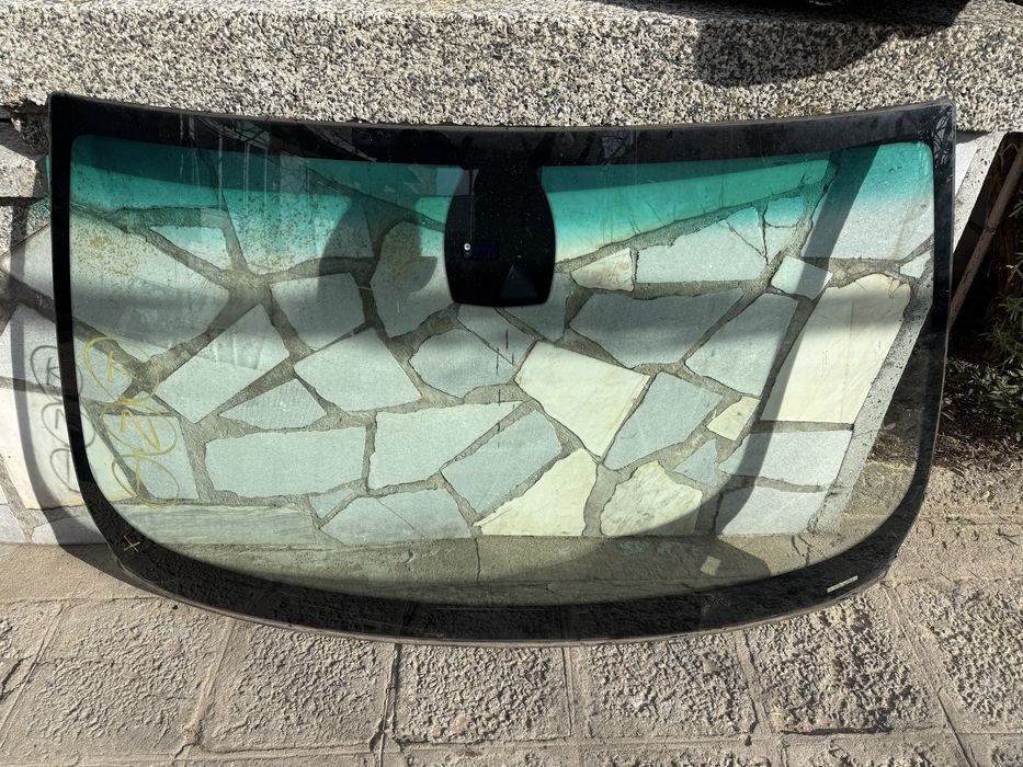 Преден прозорец бмв е63 е64