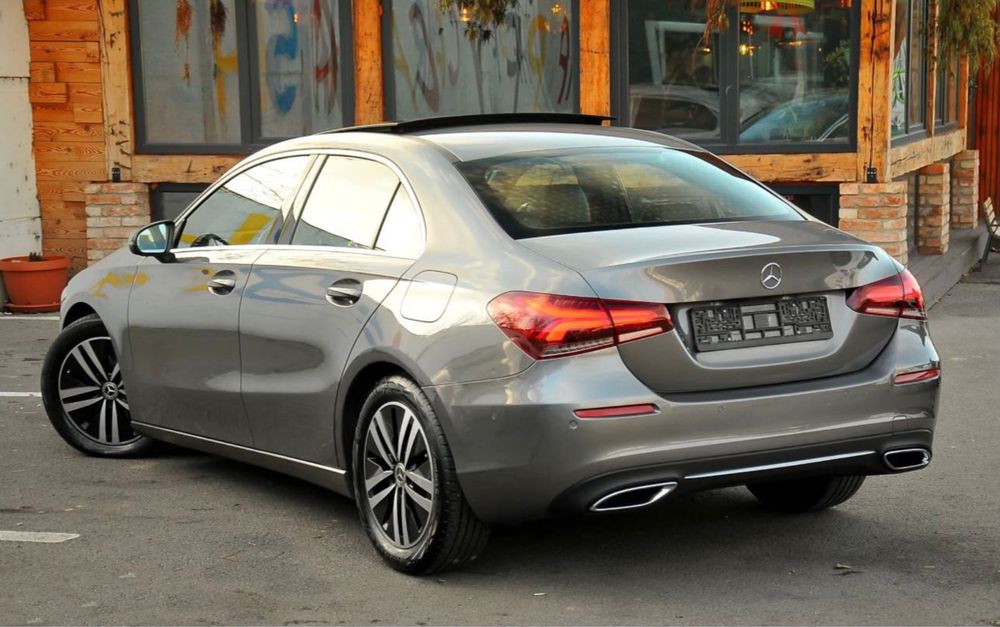 Vand Mercedes A klass sedan