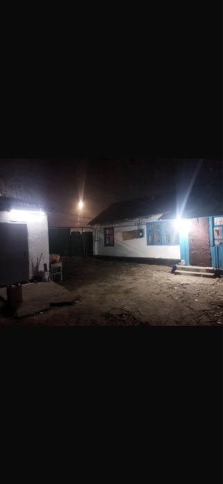 Дом с магазиномм