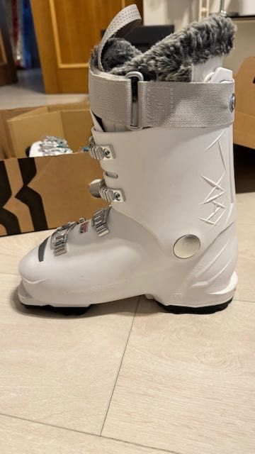 Горнолыжные ботинки