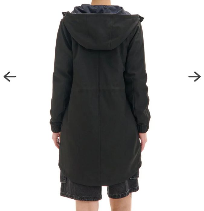 Дамска парка ветроустойчива