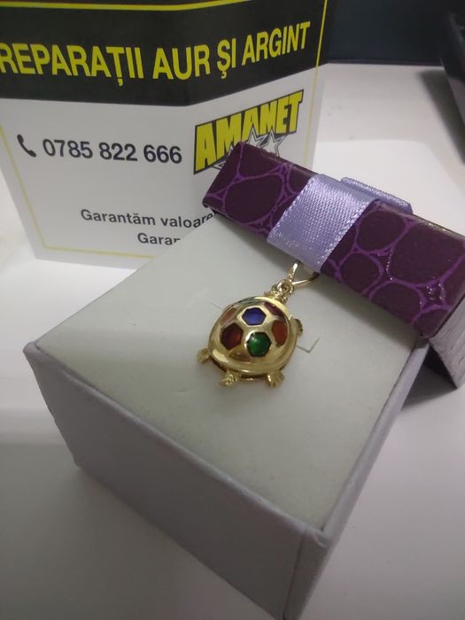 Pandantiv broscuta aur(efn)