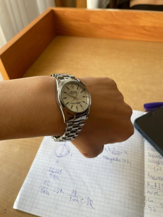 продам ролексы часы наручные