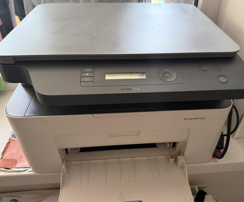 Принтер HP Laser MFP 135w.