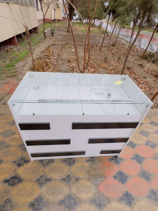 Aksesuar uchun mebel