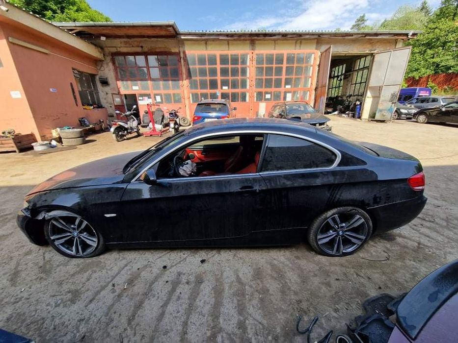 BMW E92 320D 177кс N47 рекаро  нави ксенон ръчкаНА ЧАСТИ!