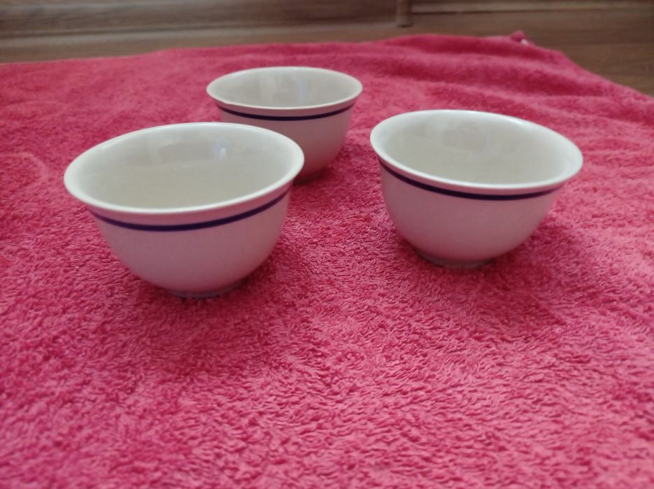 Порцеланови чинии