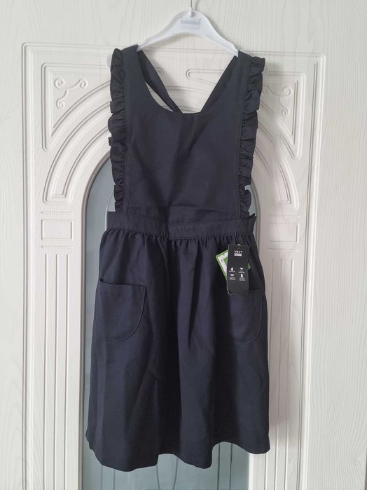 Продам школьный сарафан