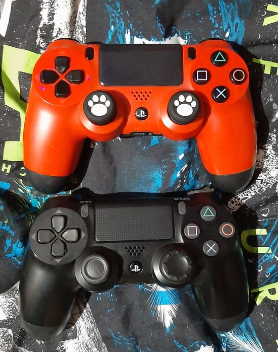 Vând manetă originală în stare bună ps4 PlayStation 4 wireles