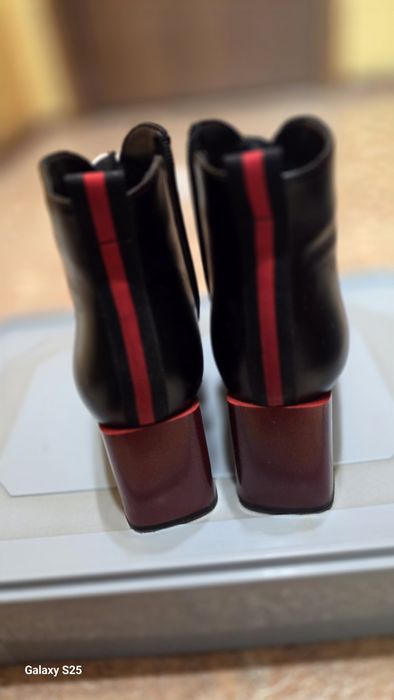 Продам ботинки демисезонные