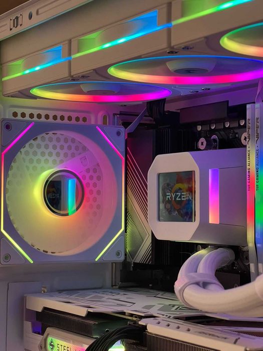 Компютър - /Asrock AM5 B650/Ryzen 5 7600/RX 9060 XT 16GB/32GB DDR5 6600MHz/2TB nVme/750W Gold Modular/