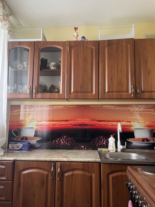 Продам трехкомнатную квартиру