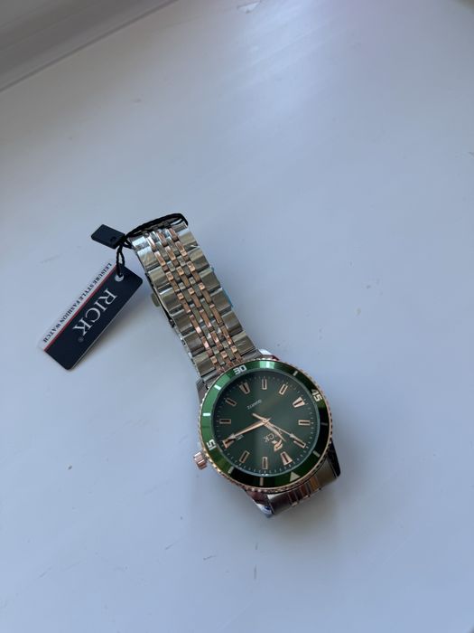 Наручные Часы новый качества отлично