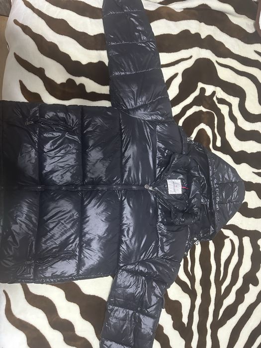 Geaca Moncler Maya