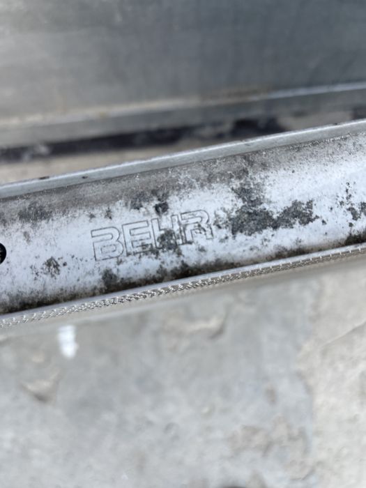 Радиатор охлаждения на BMW E60 БМВ Е60