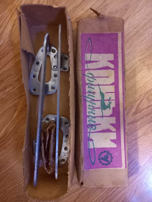 Коньки отдельные фигурные