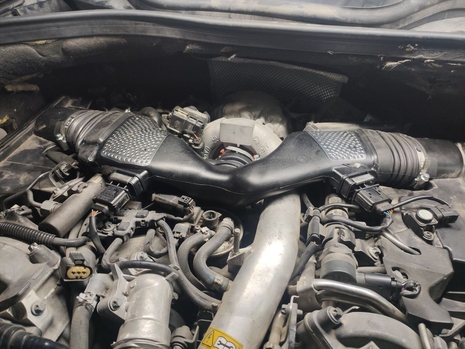 НОВО С ГАРАНЦИЯ 2г.Въздуховод Лястовица с Дебитомери 280CDI ,320CDI V6