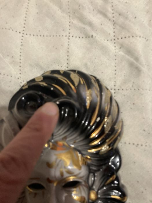 2 броя венециански маски