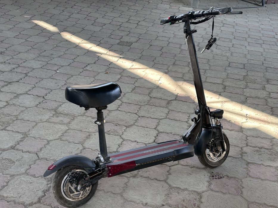 Продам электро самокат