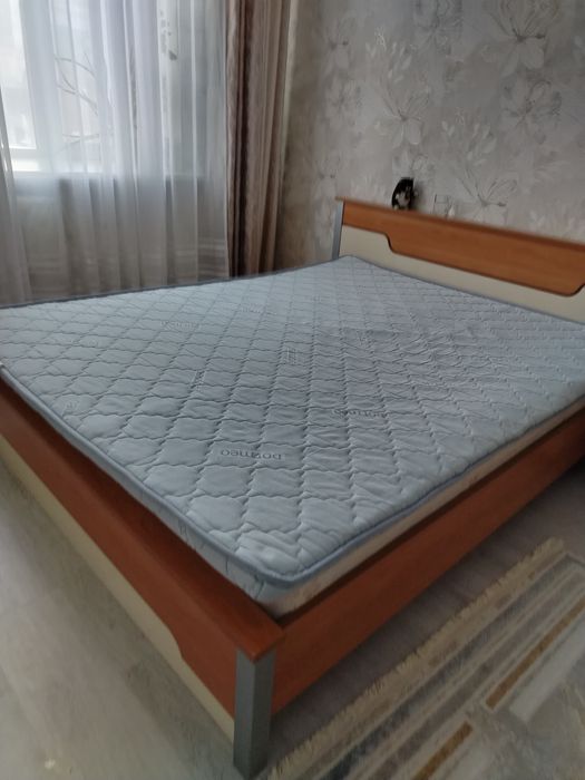 Продам  крепкую кровать