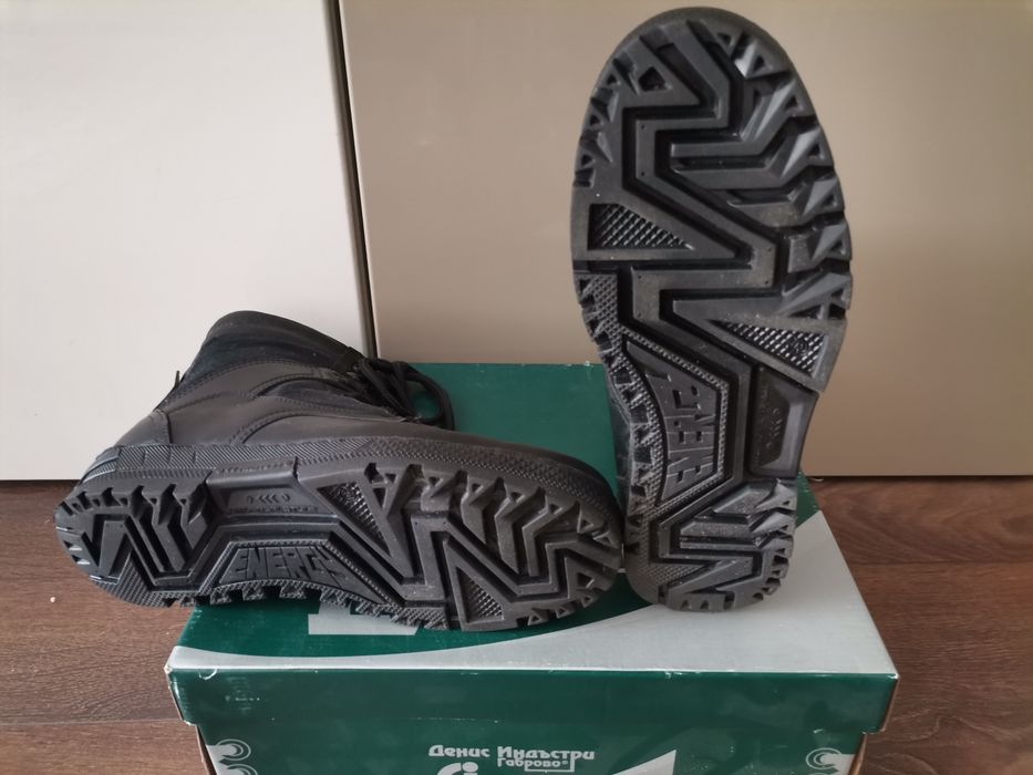 Кожени обувки ( кубинки )