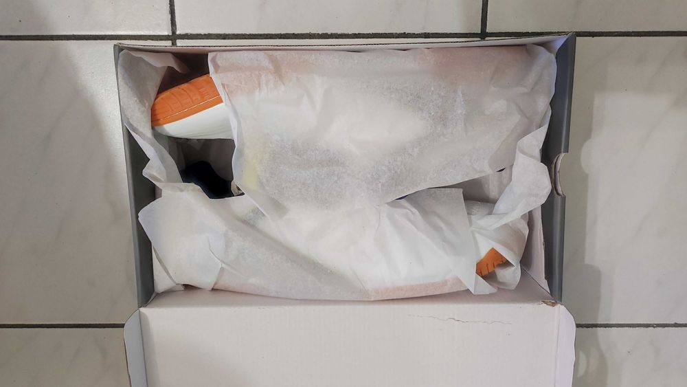 ANDRO -  CROSS STEP - професионални маратонки за тенис на маса