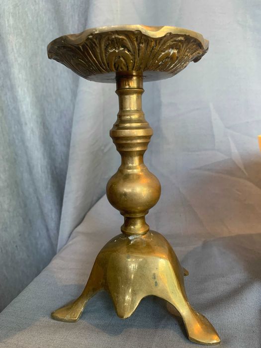 стар бронзов свещник  ,