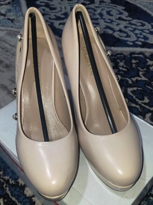 Женские туфли 38