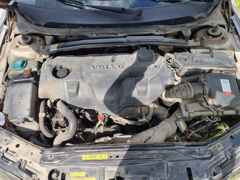 Volvo S60 D5 На части лети джанти 16 Навигация