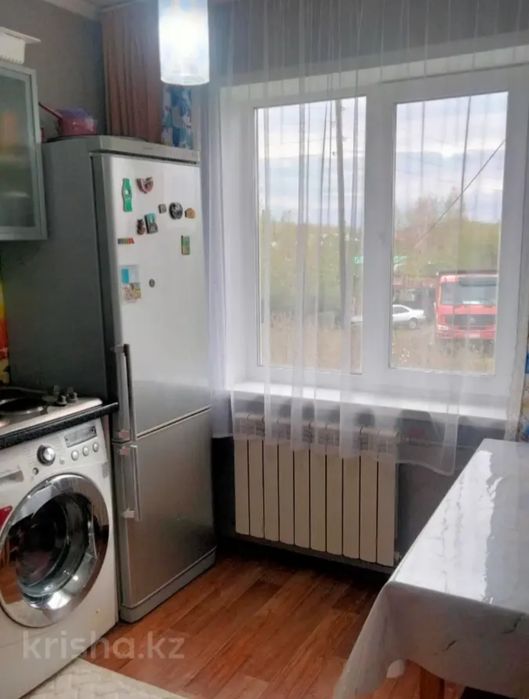 Продам двухкомнатную в меновном