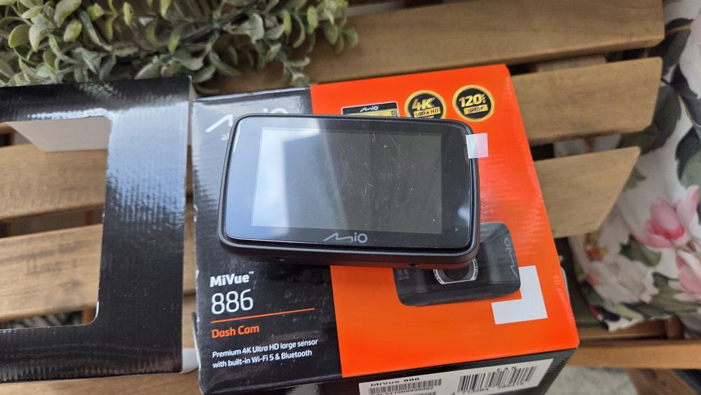 Camera Mio MiVue886 4k
