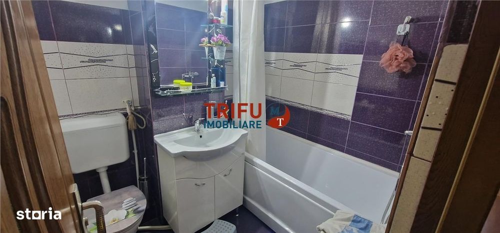 Apartament Spațios cu 3 Camere în Zona Prestige