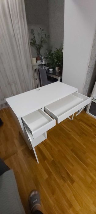 Письменный(Компьютерный) стол IKEA MICKE (Микке), Белый.