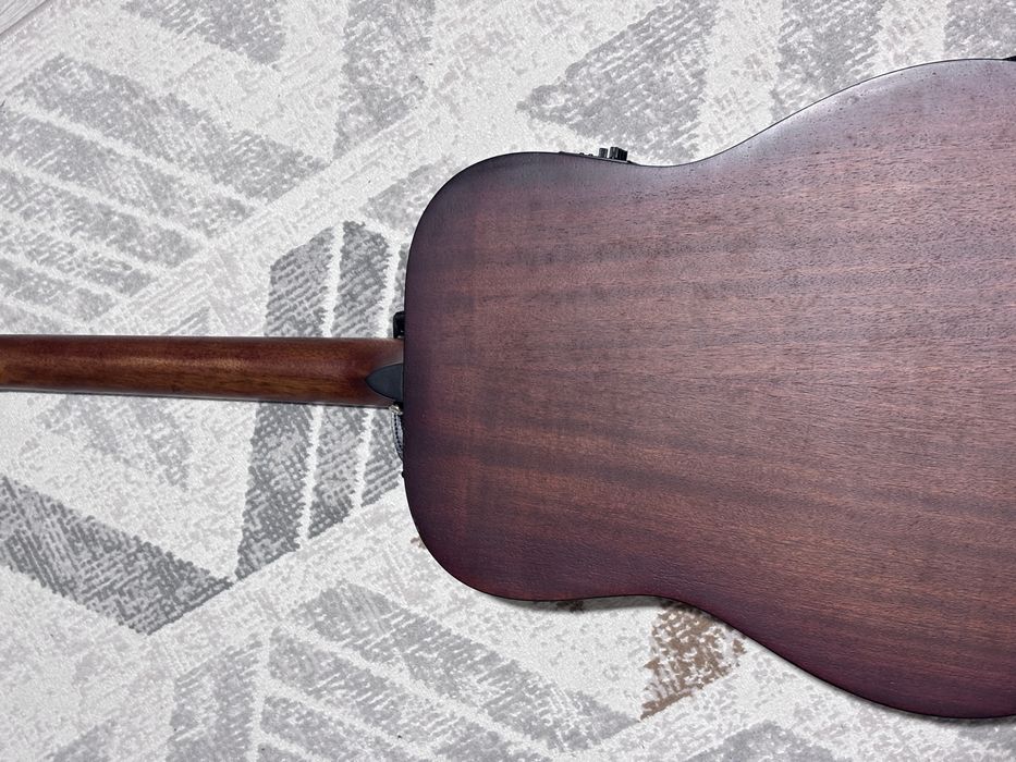 Waldman Mastertone электро-акустикалық гитара сатылады.