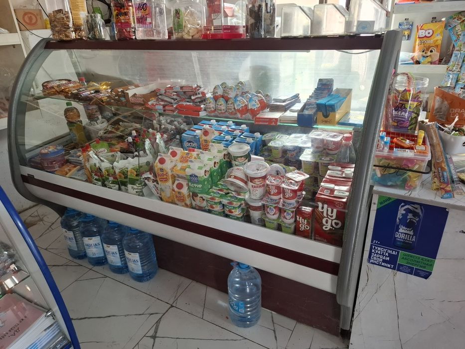 Витринный холодильник