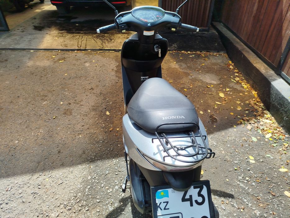 Скутер Honda Dio AF 68