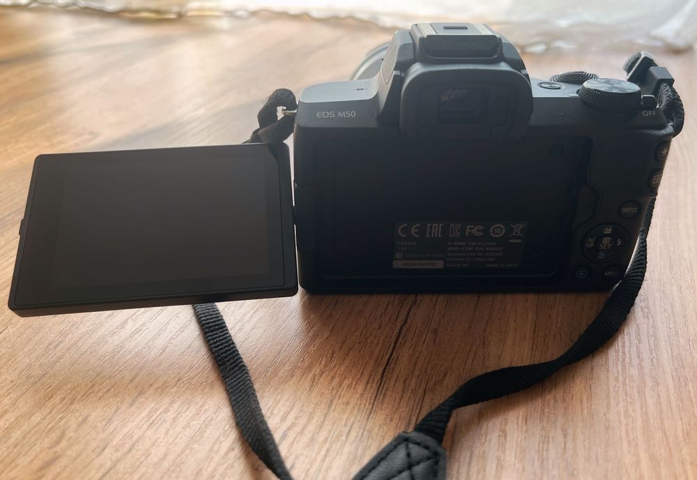 canon m50 + объектив 18-150mm