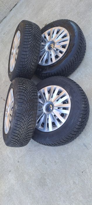Vând set roți vw Golf 6 cu anvelope noi dot 2026 Goodyear