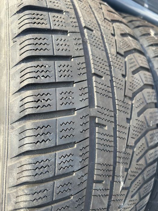 Set 4 Anvelope iarnă Hankook 225/55 R17