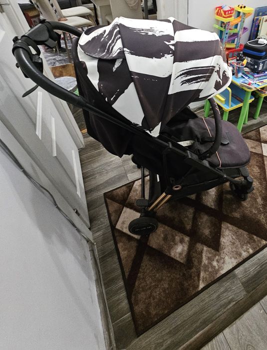 Детска количка - Chipolino MOVE ON - Лятна количка 6кг.