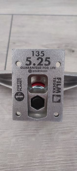 Axe Pentru Skateboard