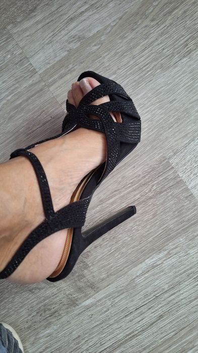 Сандали за официален повод